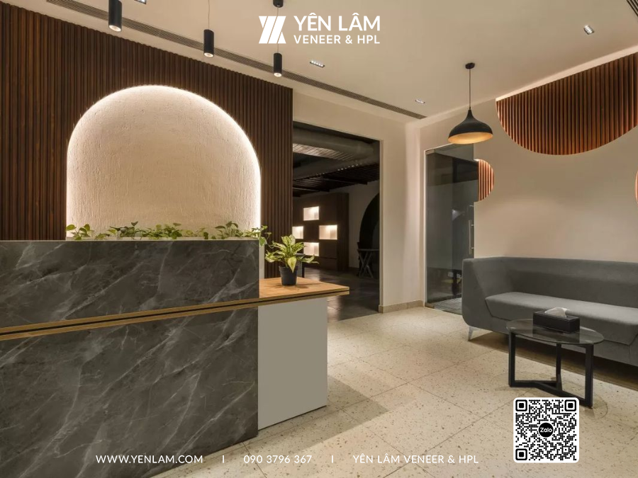 quầy lễ tân laminate vân đá
